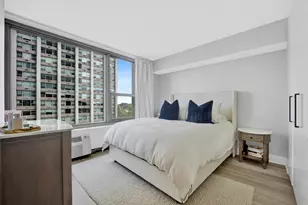 3600 N Lake Shore Dr, Chicago, IL 60613 - Photo 11