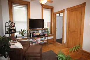 1736 W Beach Ave, Chicago, IL 60622 - Photo 5