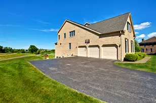 8 Turnbury Ct, Hawthorn Woods, IL 60047 - Photo 45