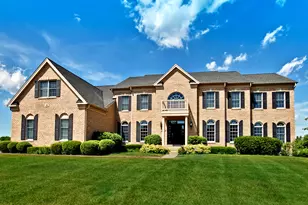 8 Turnbury Ct, Hawthorn Woods, IL 60047 - Photo 1