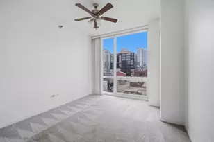757 N Orleans St, Chicago, IL 60654 - Photo 13