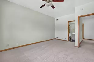 1046 S Main St, Lombard, IL 60148 - Photo 25