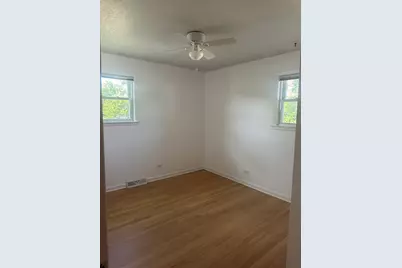 695 N Indiana Street, Elmhurst, IL 60126 - Photo 5