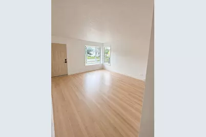 695 N Indiana Street, Elmhurst, IL 60126 - Photo 3