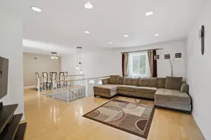 301 Horatio Blvd, Buffalo Grove, IL 60089 - Photo 3
