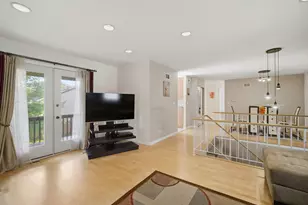 301 Horatio Blvd, Buffalo Grove, IL 60089 - Photo 5
