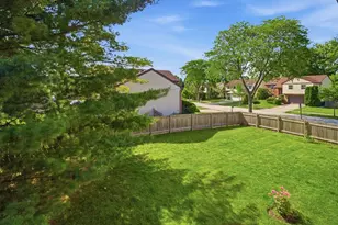 301 Horatio Blvd, Buffalo Grove, IL 60089 - Photo 23