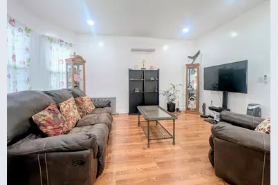 4355 W Potomac Avenue, Chicago, IL 60651 - Photo 5