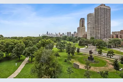 330 W Diversey Parkway #705, Chicago, IL 60657 - Photo 15