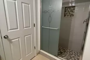 6125 W Rosedale Ave, Chicago, IL 60646 - Photo 5