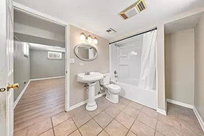 30 S Commonwealth Avenue, Elgin, IL 60123 - Photo 25