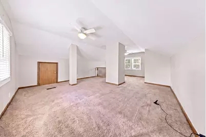30 S Commonwealth Avenue, Elgin, IL 60123 - Photo 17