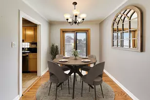5523 N Natchez Ave, Chicago, IL 60656 - Photo 11