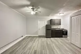4735 N Beacon St, Chicago, IL 60640 - Photo 13