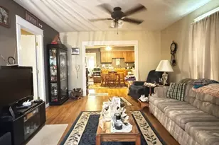 924 N George St, Clifton, IL 61727 - Photo 5