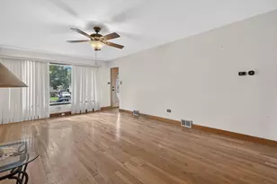 14339 Kolin Ave, Midlothian, IL 60445 - Photo 5