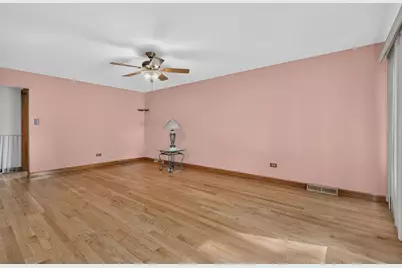 14339 Kolin Avenue, Midlothian, IL 60445 - Photo 3