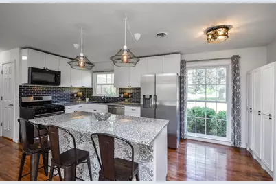 1125 Forest Drive, Elgin, IL 60123 - Photo 9