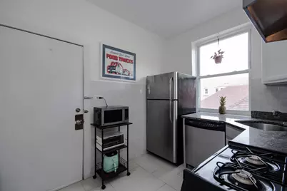 3434 W Leland Avenue #3E, Chicago, IL 60625 - Photo 7