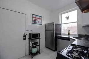 3434 W Leland Ave, Chicago, IL 60625 - Photo 7