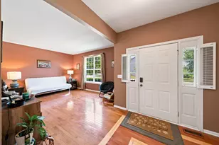 37061 N Bonnie Brae Rd, Lake Villa, IL 60046 - Photo 3