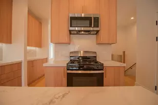 2042 W Washington Blvd, Chicago, IL 60612 - Photo 7