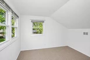 697 Hickory Dr, Buffalo Grove, IL 60089 - Photo 21