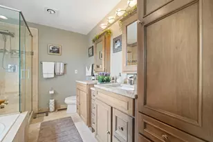 N775 W Curtis Square, Geneva, IL 60134 - Photo 15