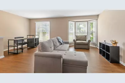 1105 Spring Garden Circle #5, Naperville, IL 60563 - Photo 9
