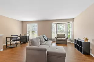 1105 Spring Garden Cir, Naperville, IL 60563 - Photo 9