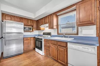 9230 N Callero Drive, Niles, IL 60714 - Photo 7