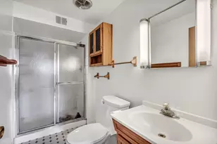 9230 N Callero Dr, Niles, IL 60714 - Photo 13