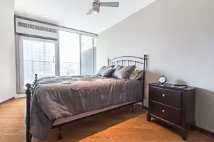 300 N State St, Chicago, IL 60654 - Photo 7