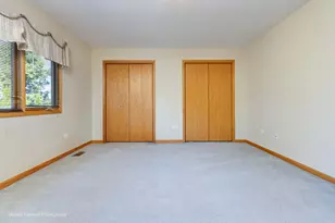 8220 Rutherford Dr, Woodridge, IL 60517 - Photo 23