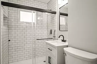 [Address not provided], Des Plaines, IL 60018 - Photo 17