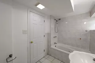 6328 N Troy St, Chicago, IL 60659 - Photo 17