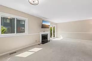 1326 Loughborough Ct, Wheaton, IL 60189 - Photo 7
