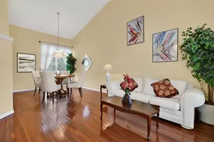 320 Starwood Pass, Lake in the Hills, IL 60156 - Photo 9