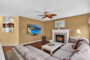 320 Starwood Pass, Lake in the Hills, IL 60156 - Photo 3