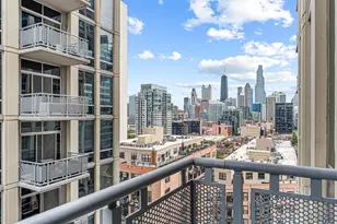 700 N Larrabee St, Chicago, IL 60610 - Photo 3