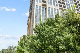 700 N Larrabee St, Chicago, IL 60610 - Photo 1