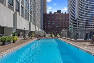 111 E Chestnut St, Chicago, IL 60611 - Photo 21