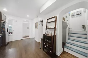 2137 W Rice St, Chicago, IL 60622 - Photo 5