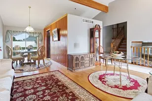 2010 Watertower Pl, Crest Hill, IL 60403 - Photo 9