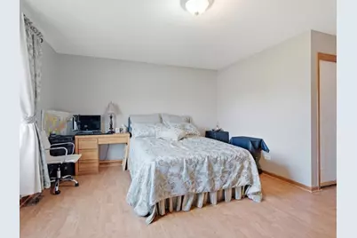 2010 Watertower Place, Crest Hill, IL 60403 - Photo 15