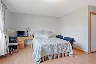 2010 Watertower Pl, Crest Hill, IL 60403 - Photo 15