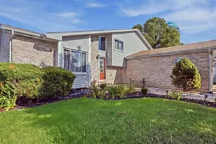 2010 Watertower Pl, Crest Hill, IL 60403 - Photo 1