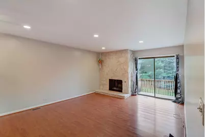 917 Burgess Circle, Buffalo Grove, IL 60089 - Photo 7