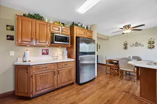 701 Parkview Ct, Roselle, IL 60172 - Photo 25