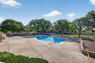 701 Parkview Ct, Roselle, IL 60172 - Photo 59